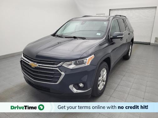 Graphite Metallic 2021 Chevrolet Traverse LT Cloth