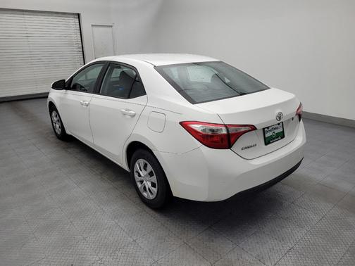Super White 2015 Toyota Corolla L