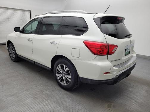 2017 Nissan Pathfinder SV