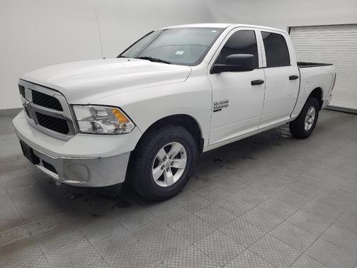 2022 RAM 1500 Classic SLT