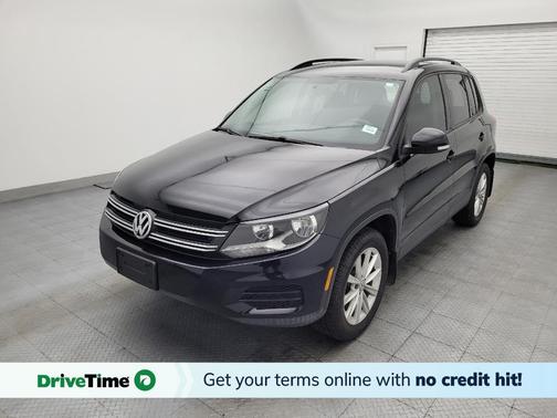 Deep Black Pearl 2017 Volkswagen Tiguan 2.0T S