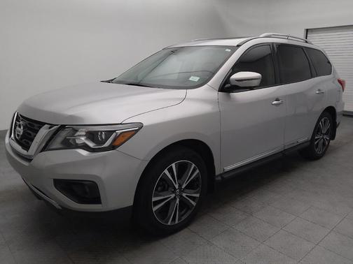 2018 Nissan Pathfinder Platinum