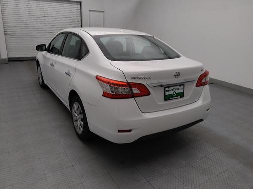 White 2015 Nissan Sentra SV