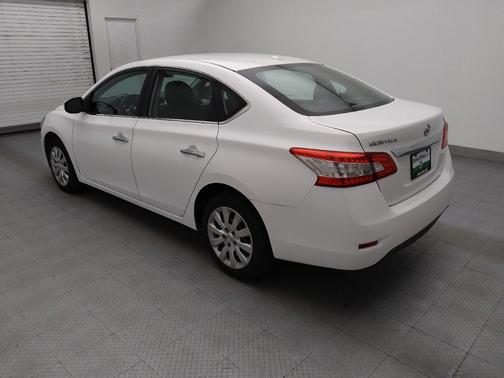 White 2015 Nissan Sentra SV