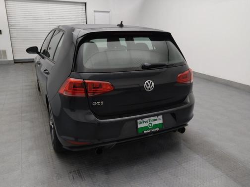 2015 Volkswagen Golf GTI 2.0T SE 4-Door