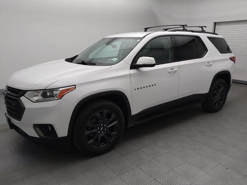White 2021 Chevrolet Traverse RS