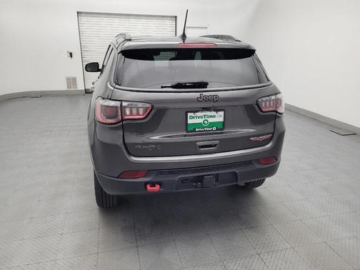 Granite Crystal Metallic Clearcoat 2019 Jeep Compass Trailhawk