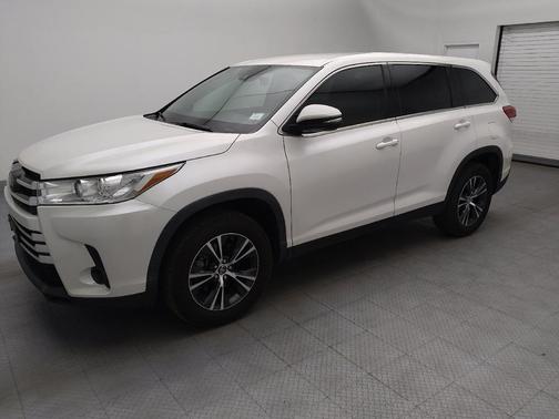Blizzard Pearl 2019 Toyota Highlander LE I4