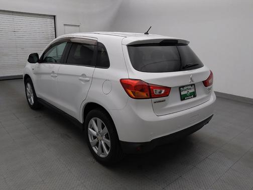 White Pearl 2015 Mitsubishi Outlander Sport ES