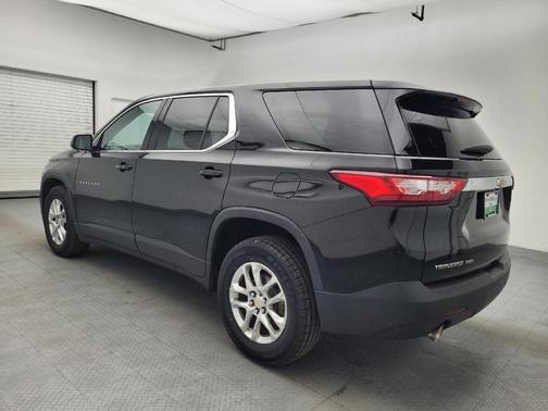 Mosaic Black Metallic 2018 Chevrolet Traverse LS