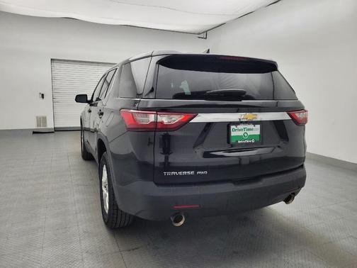 Mosaic Black Metallic 2018 Chevrolet Traverse LS