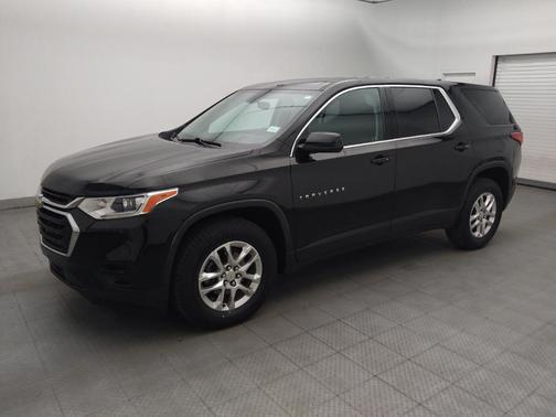 Mosaic Black Metallic 2020 Chevrolet Traverse LS