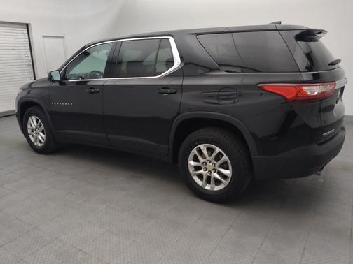 Mosaic Black Metallic 2020 Chevrolet Traverse LS