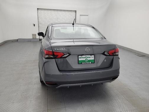 Gun Metallic 2024 Nissan Versa 1.6 S