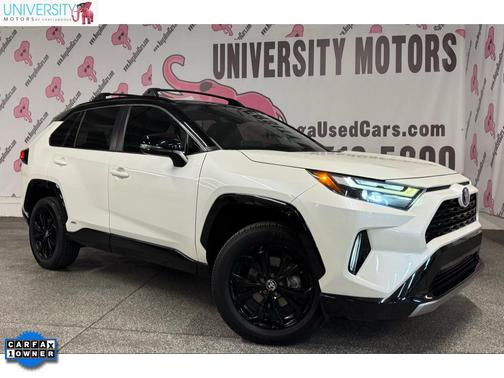 Blizzard Pearl/Midnight Black Metallic 2022 Toyota RAV4 Hybrid SE