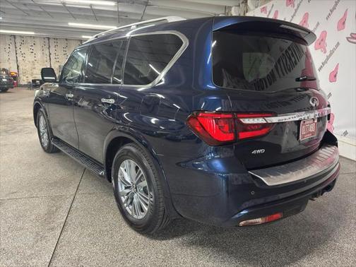 2021 INFINITI QX80 Luxe