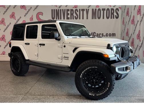 Bright White Clearcoat 2018 Jeep Wrangler Sahara