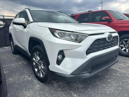 2019 Toyota RAV4 XLE Premium