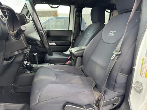 2018 Jeep Wrangler JK Sahara