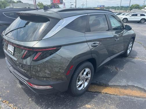 Amazon Gray 2022 Hyundai TUCSON SEL