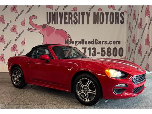Hypnotique Red 2019 FIAT 124 Spider Base
