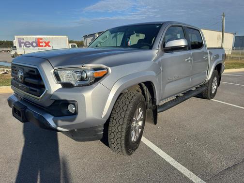 2016 Toyota Tacoma SR5