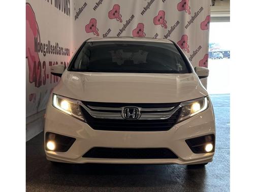 White Diamond Pearl 2019 Honda Odyssey EX-L