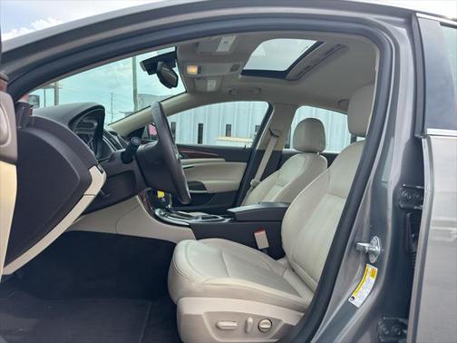 2017 Buick Regal Turbo Sport Touring