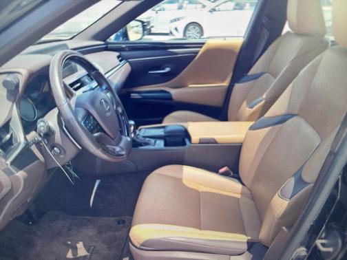 Obsidian 2019 Lexus ES 350 Base