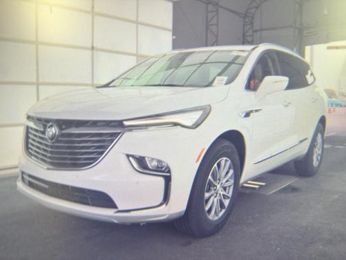 2022 Buick Enclave Essence