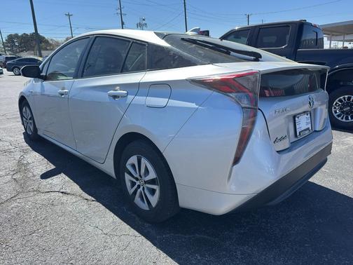 2016 Toyota Prius Four
