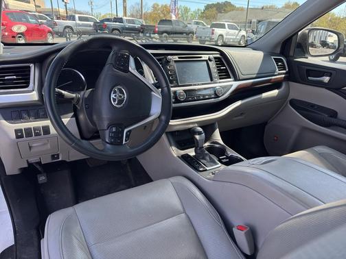 Blizzard Pearl 2016 Toyota Highlander Limited