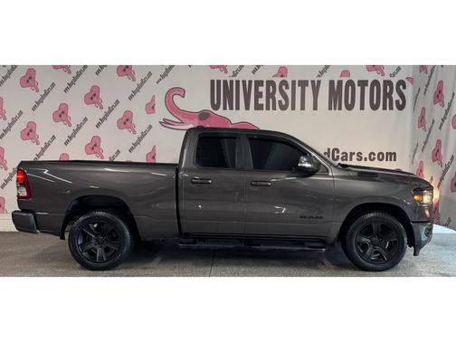 Granite Crystal Metallic Clearcoat 2020 RAM 1500 Big Horn/Lone Star