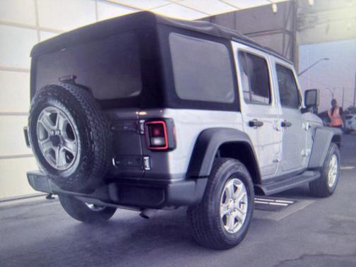 Billet Silver Metallic Clearcoat 2018 Jeep Wrangler Sport S