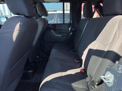 2017 Jeep Wrangler Willys Wheeler