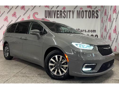 2022 Chrysler Pacifica Hybrid Touring L