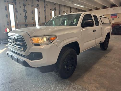 2017 Toyota Tacoma SR