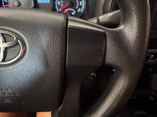 2017 Toyota Tacoma SR