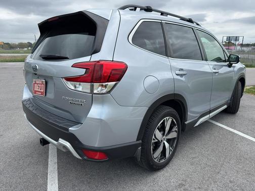 Ice Silver Metallic 2020 Subaru Forester Touring