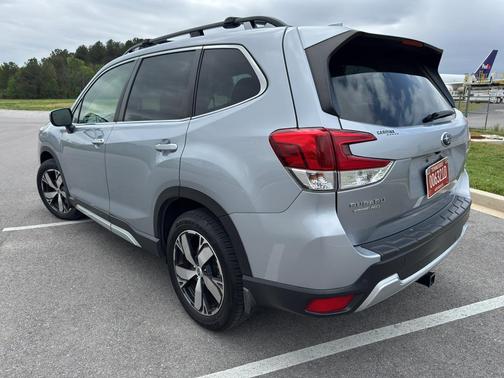 Ice Silver Metallic 2020 Subaru Forester Touring