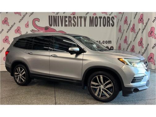 Lunar Silver Metallic 2017 Honda Pilot Touring