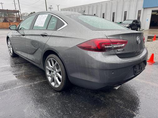 2019 Buick Regal Sportback Avenir