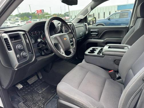 Iridescent Pearl Tricoat 2018 Chevrolet Silverado 1500 LT