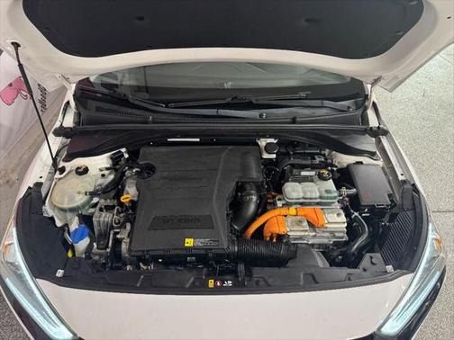 2018 Hyundai IONIQ Hybrid Limited