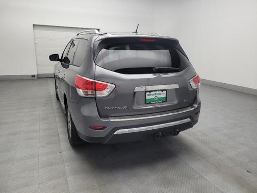 2016 Nissan Pathfinder SL