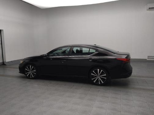 2020 Nissan Altima SR FWD