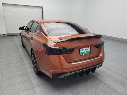 2022 Nissan Altima SR FWD