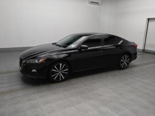 2020 Nissan Altima SR FWD