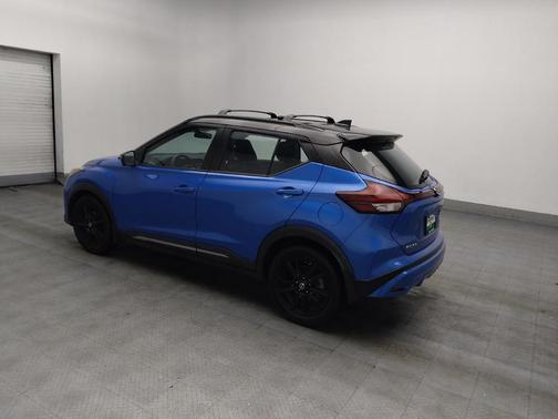 2021 Nissan Kicks SR