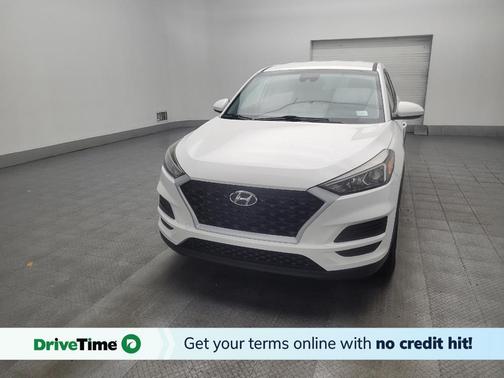 White 2020 Hyundai TUCSON SE